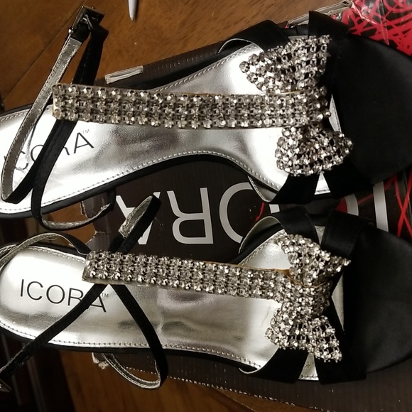 ICORA Black Bow Heeled Sandals - Picture 5 of 13